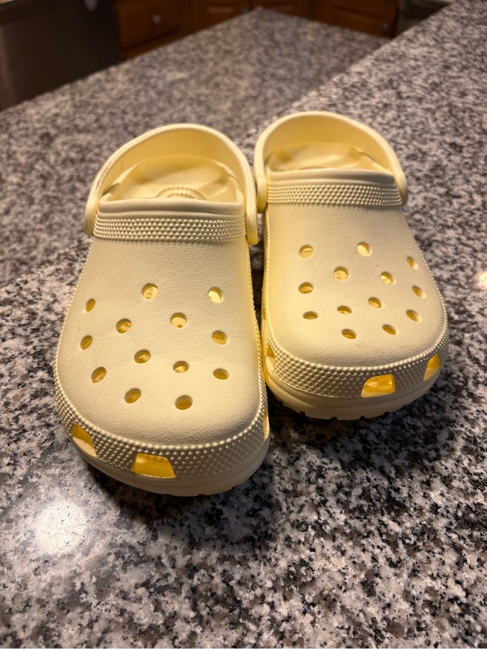 Butter Yellow Comfort Clogs - Lightweight Casual Slip-Ons